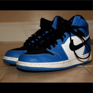 Nike - Air Jordan 1’s